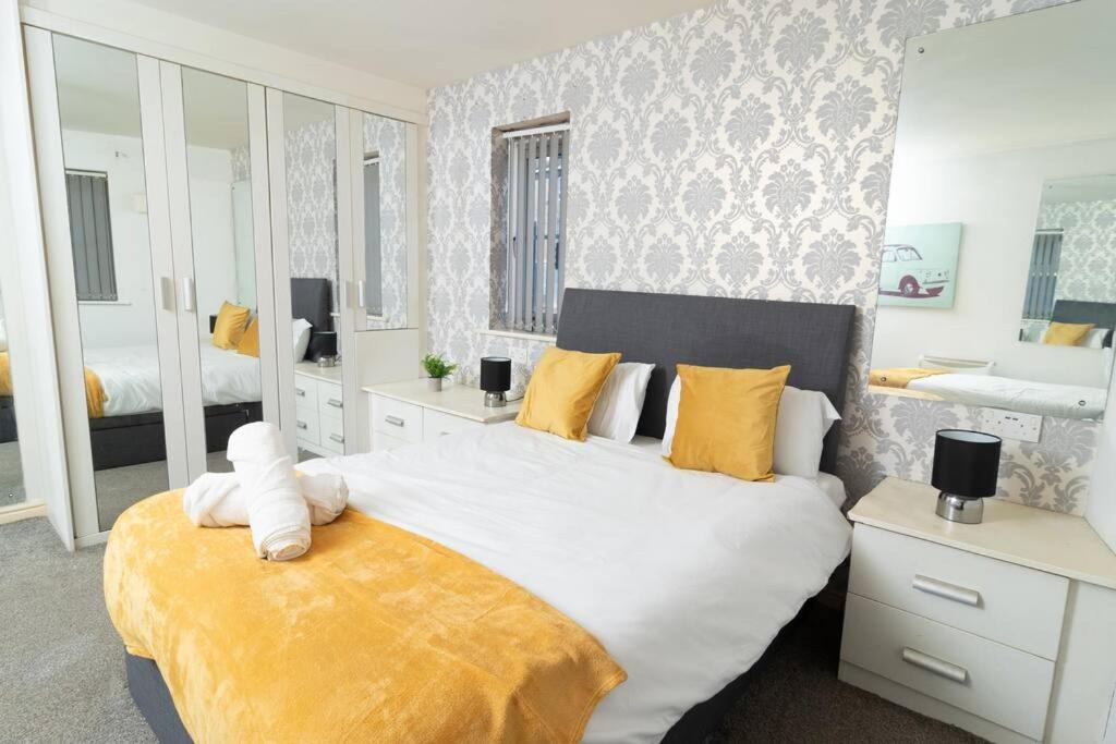 Gem 3 Bedroom House Private Parking Apartment Liverpool