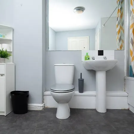 Central Liverpool Gem 3 Bedroom House Private Parking Exterior photo