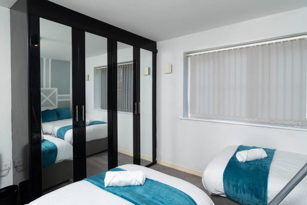 Gem 3 Bedroom House Private Parking Apartment
