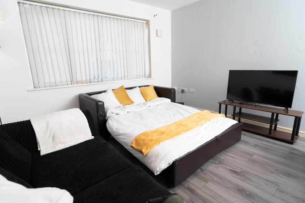 Apartment Gem 3 Bedroom House Private Parking Liverpool